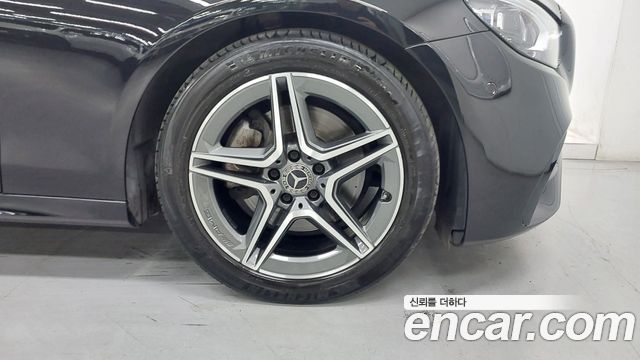 Mercedes-Benz E-Class W213 E250 AMG Line - фото 4