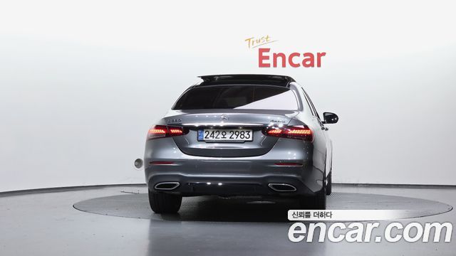 Mercedes-Benz E-Class W213 E350 4MATIC AMG Line - фото 3