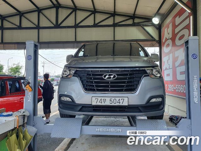 Hyundai Starex Новый Wagon 12-Seater Modern - фото 0