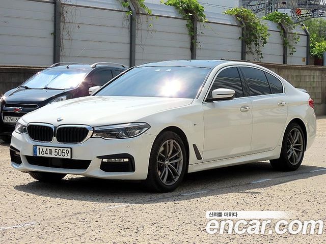 BMW 5-Series G30 530i xDrive M Sport Package - фото 0