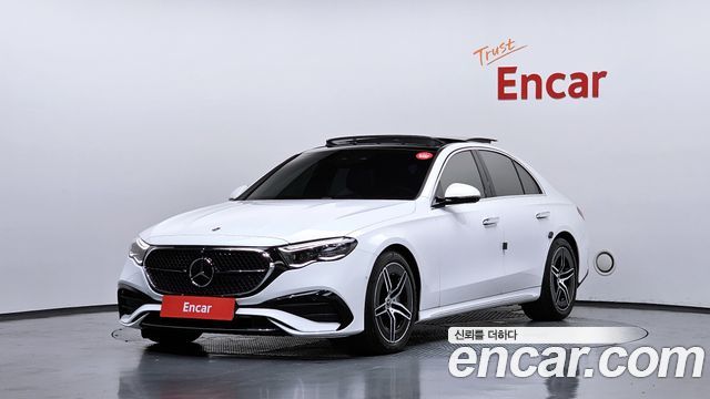 Mercedes-Benz E-Class W214 E300 4MATIC AMG Line - фото 0