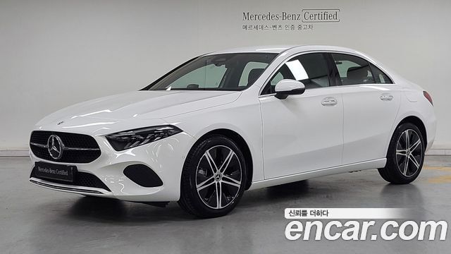 Mercedes-Benz A-Class W177 A220 Sedan - фото 0