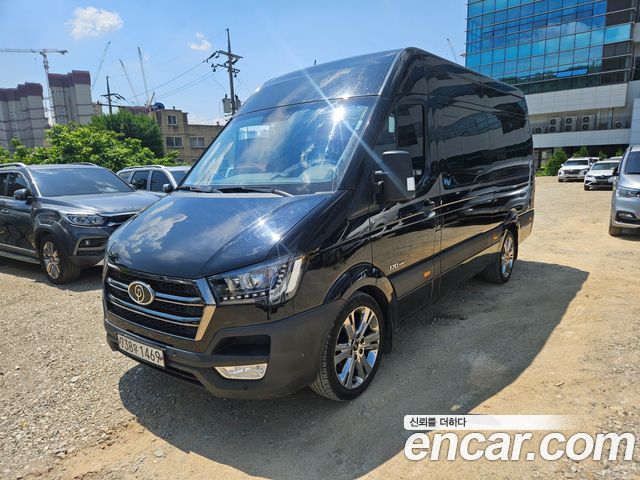 Hyundai Solati 15-seater Luxury - фото 2
