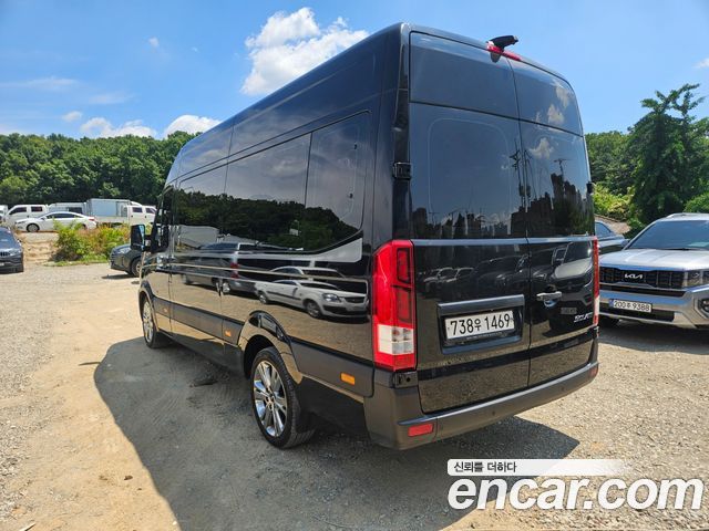 Hyundai Solati 15-seater Luxury - фото 4
