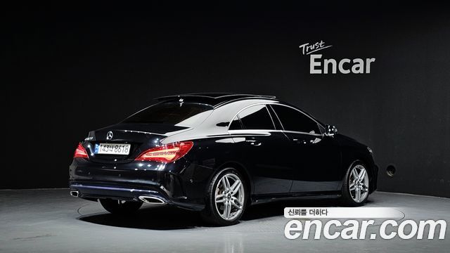 Mercedes-Benz CLA-Class C117 CLA220 AMG Line - фото 1