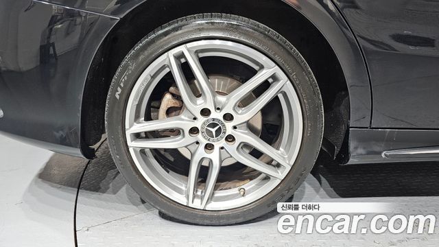 Mercedes-Benz CLA-Class C117 CLA220 AMG Line - фото 4