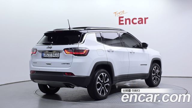 Jeep Compass 2-го поколения 2.4 Limitied AWD - фото 1