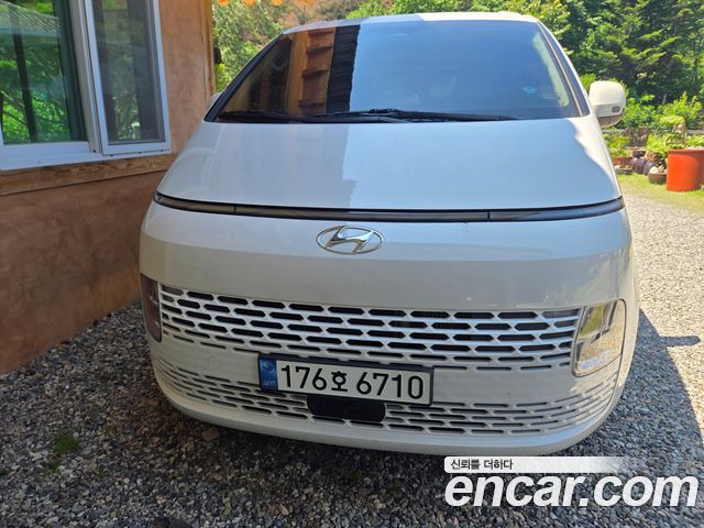Hyundai Staria Tourer 9-Seater Modern - фото 0