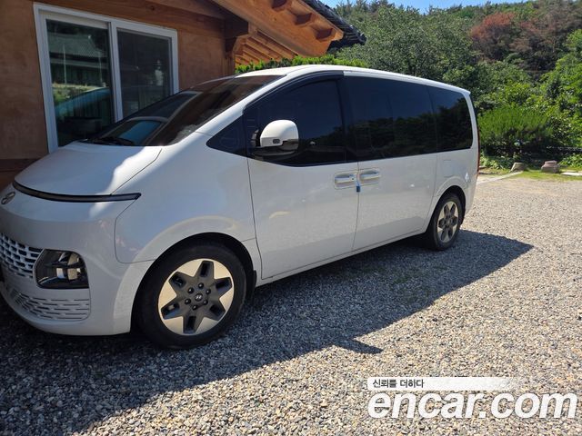 Hyundai Staria Tourer 9-Seater Modern - фото 1