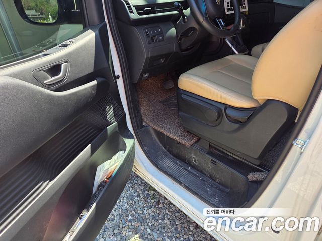 Hyundai Staria Tourer 9-Seater Modern - фото 2