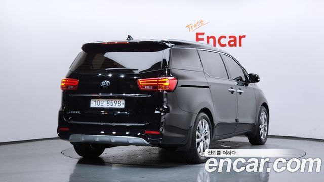 Kia Carnival Новый 9-Seater Noblesse Special - фото 1