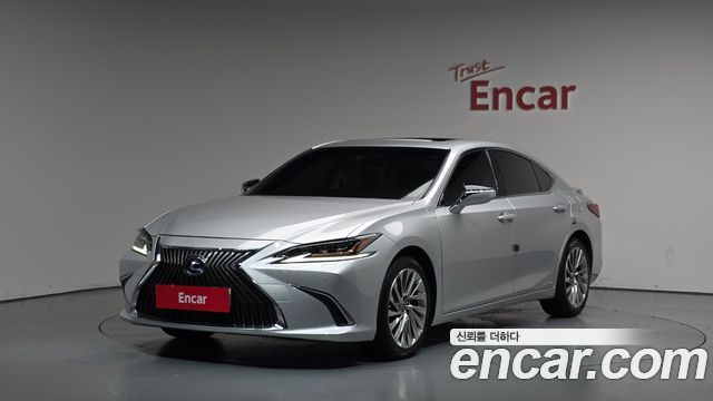 Lexus ES 7-го поколения Executive - фото 0