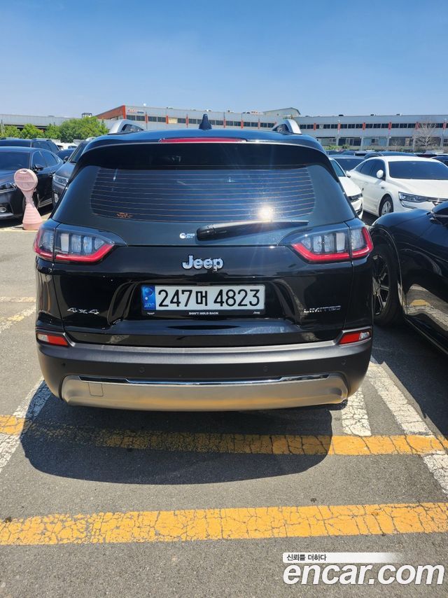 Jeep Cherokee KL 2.4 Limited AWD - фото 1