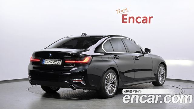 BMW 3-Series G20 320i Luxury - фото 1