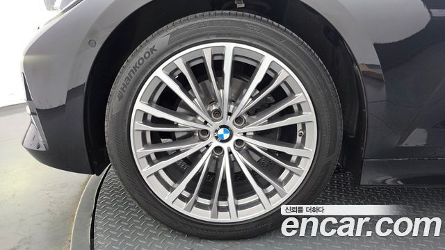 BMW 3-Series G20 320i Luxury - фото 4