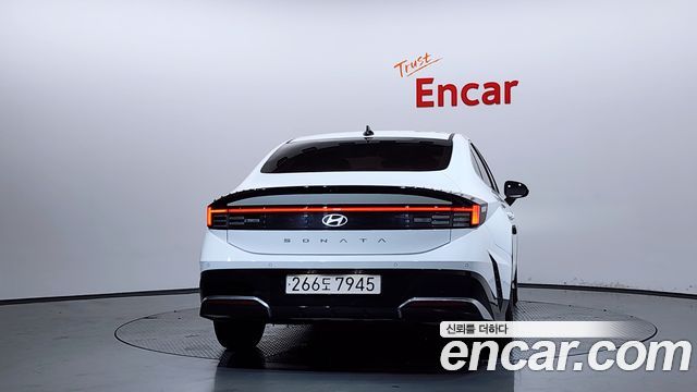 Hyundai Sonata DN8 2.0 Exclusive - фото 3