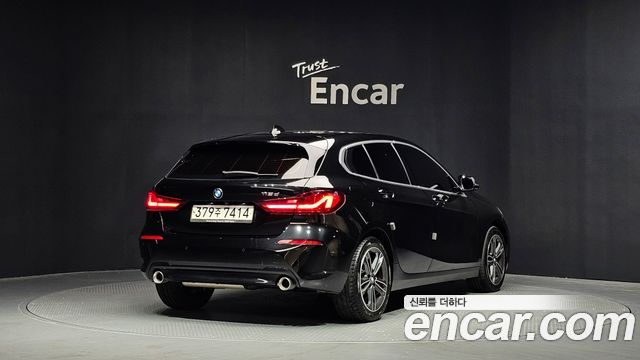 BMW 1-Series F40 118d Sport - фото 1