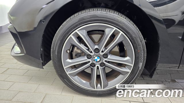 BMW 1-Series F40 118d Sport - фото 4