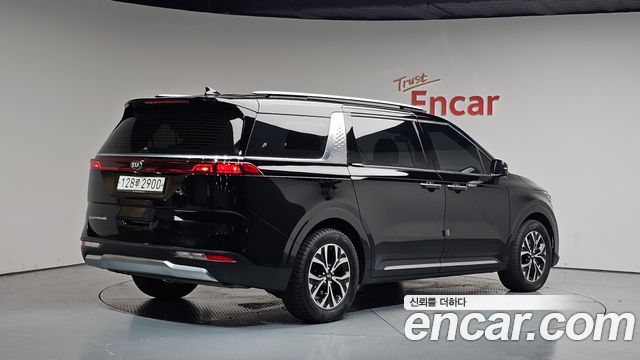 Kia Carnival 4-го поколения 9-Seater Noblesse - фото 0