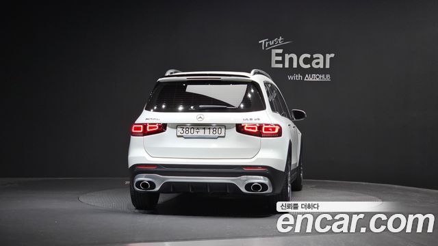 Mercedes-Benz GLB-Class X247 AMG GLB35 4MATIC - фото 3