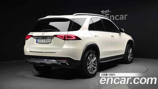 Mercedes-Benz GLE-Class W167 GLE300d 4MATIC - фото 1