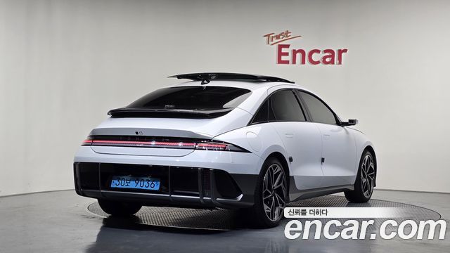 Hyundai Ioniq6 Long Range AWD Prestige - фото 1