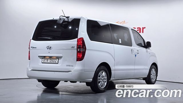 Hyundai Starex Новый Van 5-Seater Smart - фото 1