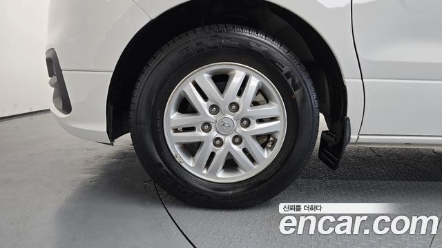 Hyundai Starex Новый Van 5-Seater Smart - фото 4