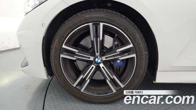 BMW 3-Series G20 320d Touring M Sport - фото 4