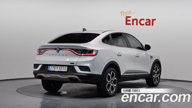 Renault Samsung Arkana 1.6 E-TECH Iconic - фото 1