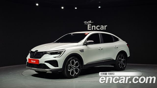 Renault Samsung Arkana 1.6 E-TECH Iconic - фото 0