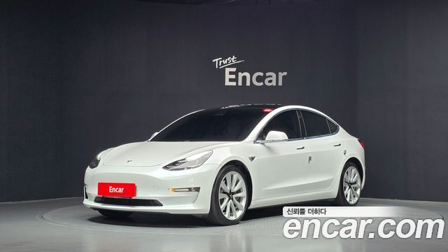 Tesla Model 3 Long Range AWD - фото 0