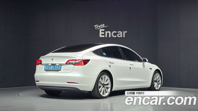 Tesla Model 3 Long Range AWD - фото 1