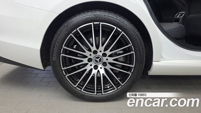 Mercedes-Benz C-Class W206 C300 4MATIC Avantgarde - фото 4