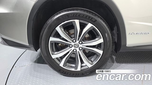 Lexus RX 4-го поколения Executive - фото 4