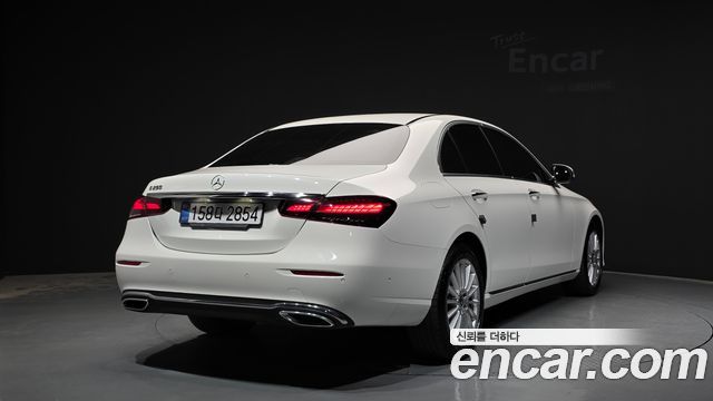 Mercedes-Benz E-Class W213 E250 Exclusive - фото 1