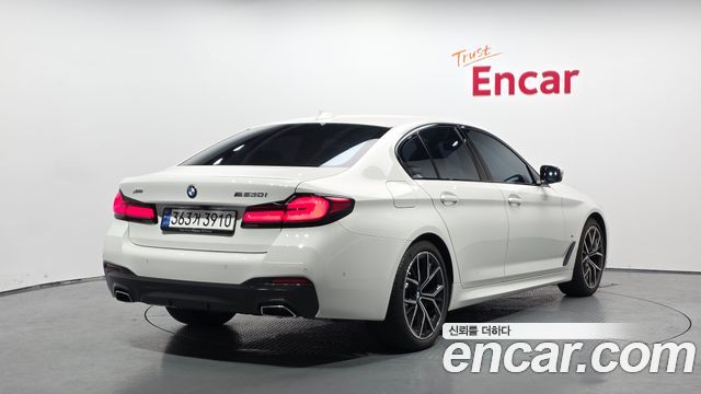 BMW 5-Series G30 530i M Sport Package - фото 1