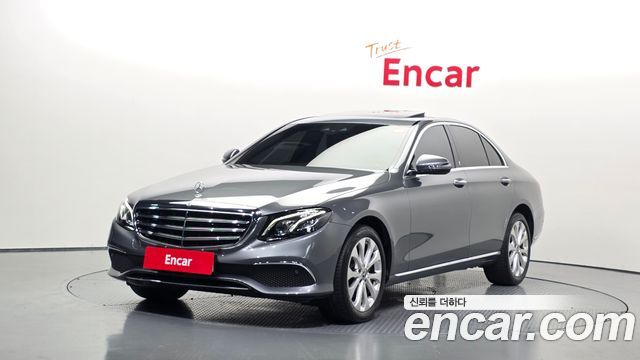 Mercedes-Benz E-Class W213 E220d 4MATIC Exclusive - фото 0