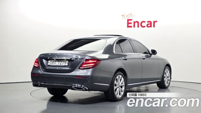Mercedes-Benz E-Class W213 E220d 4MATIC Exclusive - фото 1