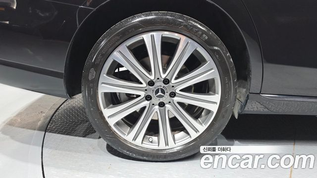 Mercedes-Benz E-Class W213 E350 4MATIC Exclusive - фото 4