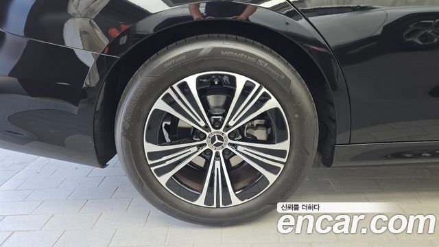 Mercedes-Benz E-Class W214 E200 Avantgarde - фото 4