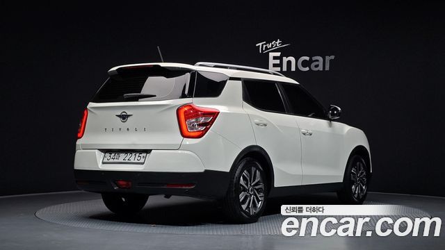 SsangYong Tivoli 1.6 IX 2WD - фото 1