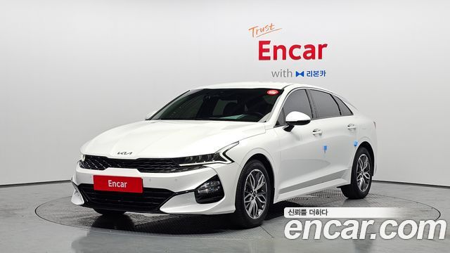 Kia K5 3-го поколения 2.0 Prestige - фото 0