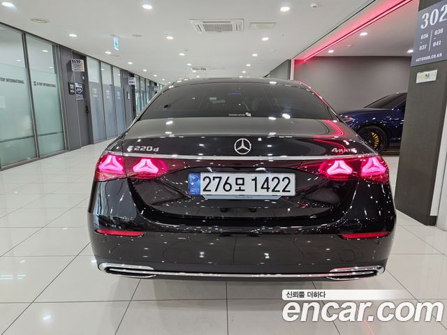 Mercedes-Benz E-Class W214 E220d 4MATIC Exclusive - фото 3