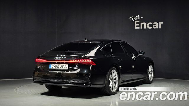 Audi A7 55 TFSI e Quattro Premium - фото 1