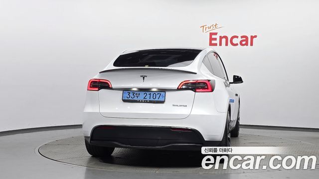 Tesla Model Y Performance AWD - фото 3