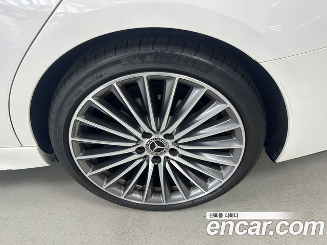 Mercedes-Benz C-Class W206 C300 4MATIC Avantgarde - фото 4