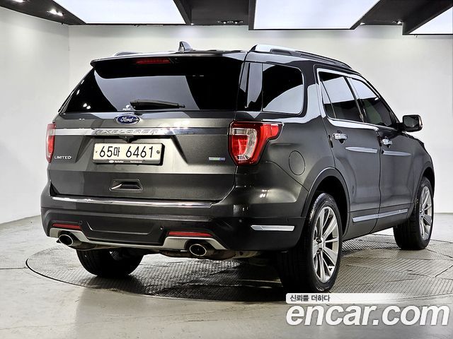 Ford Explorer 2.0 Ecoboost 2WD 5th - фото 3
