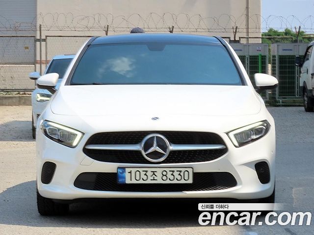 Mercedes-Benz A-Class W177 A250 4MATIC Sedan - фото 0