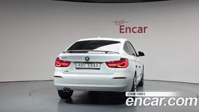 BMW Gran Turismo F34 GT 320d xDrive - фото 2